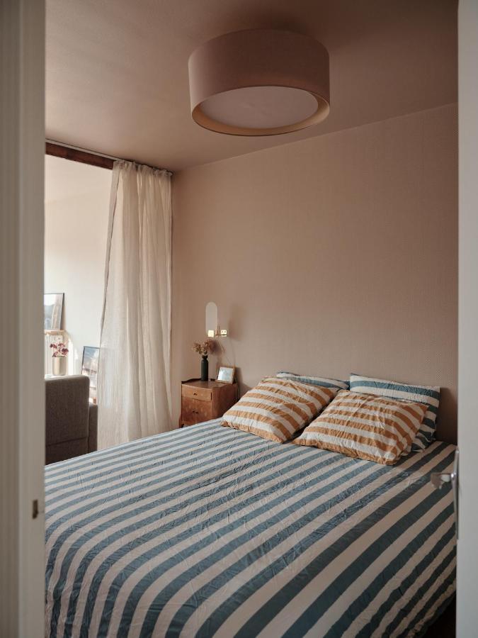 L'Heure Bleue - Meuble De Tourisme 3 Etoiles Apartment Роят Екстериор снимка